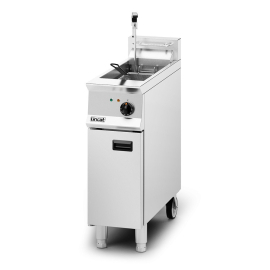 Commercial Electric Single Tank Fryer | Freestanding Deep Fat Fryer | Pumped Filtration | 1 Basket | Lincat OE8112_OP