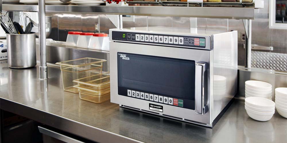 Commercial Microwaves Q&A: Choosing the Best for Your Needs