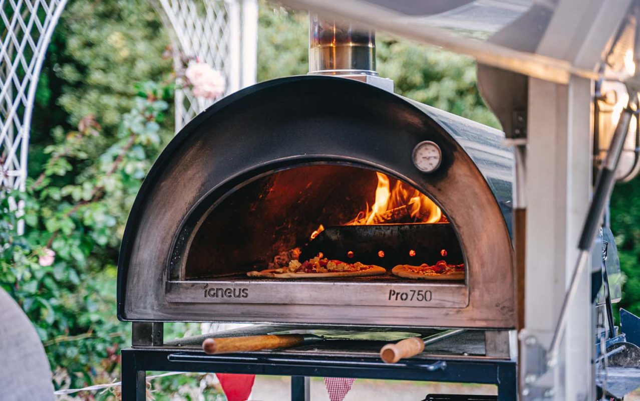 How to Choose a Commercial Pizza Oven: A Comprehensive Guide